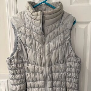 Athleta Downalicious Deluxe Vest Light Gray